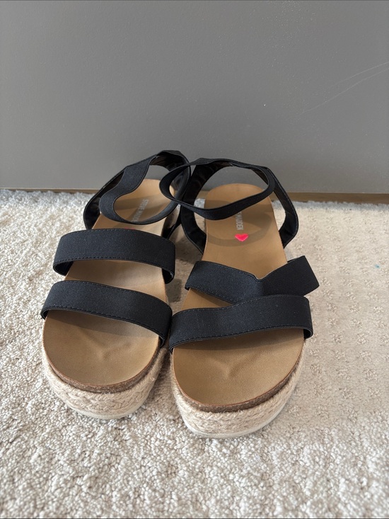 Steve Madden Shoes - Steve Madden women’s sandals